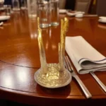 Click Pujan Swan Tissue Holder - Golden Metal Elegant Table Napkin Holder Decorative Dining & Kitchen Accessory Tissue Stand for Home, Office & Restaurants - Image 3